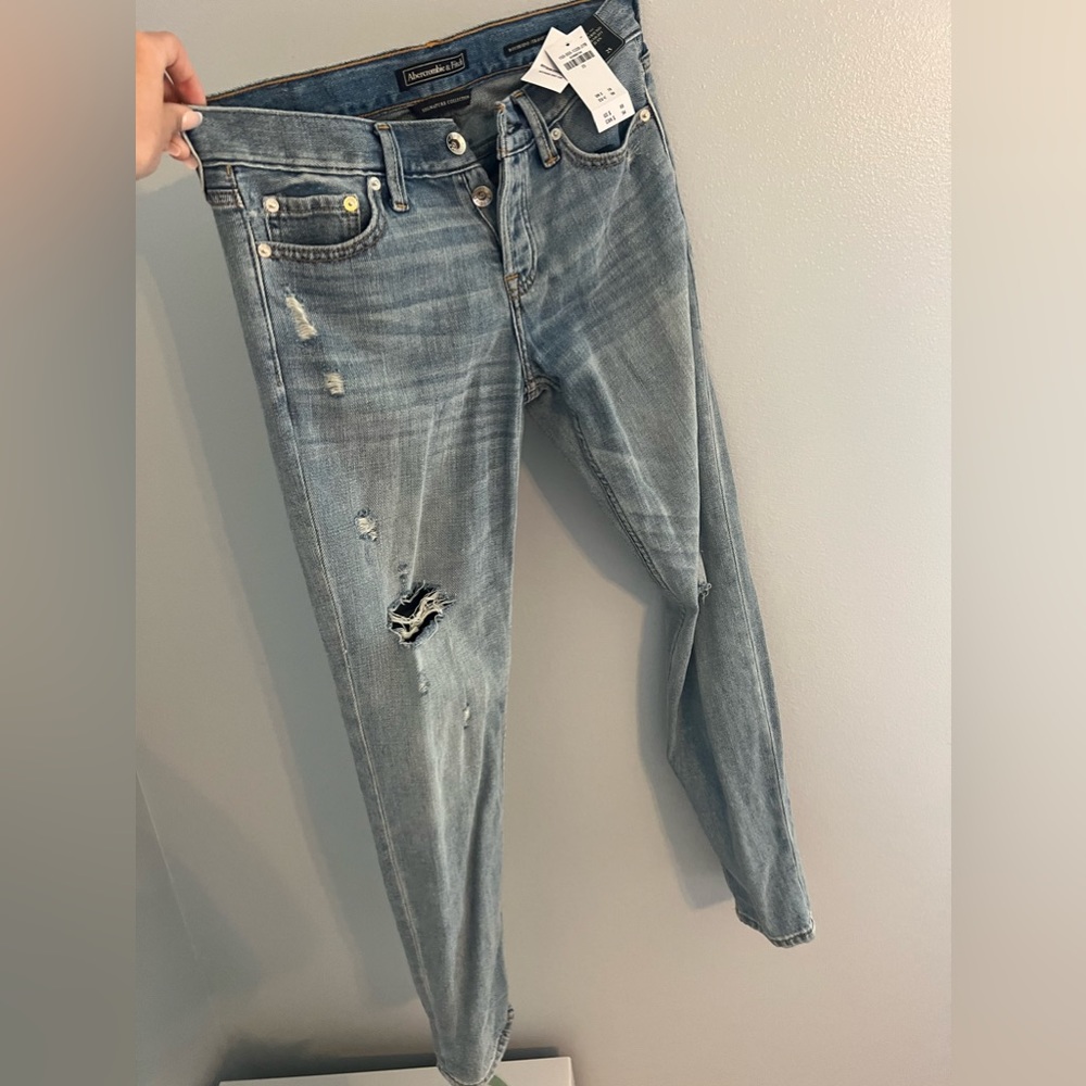 Abercrombie boyfriend straight jeans